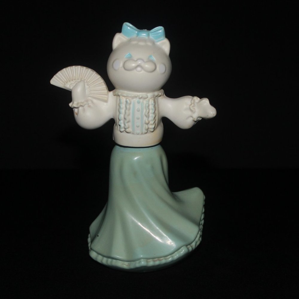 Vintage Avon Felina Fluffles Pink & Pretty Kitty Perfume Bottle